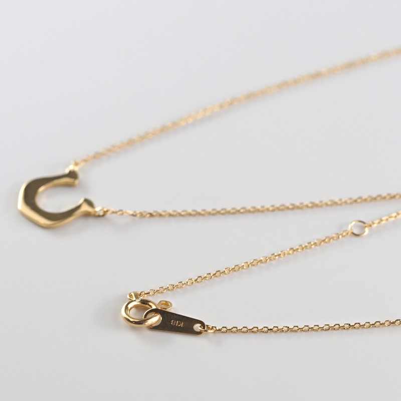 ＜ 甲府ジュエリー ＞K18 馬蹄 ネックレス　28550