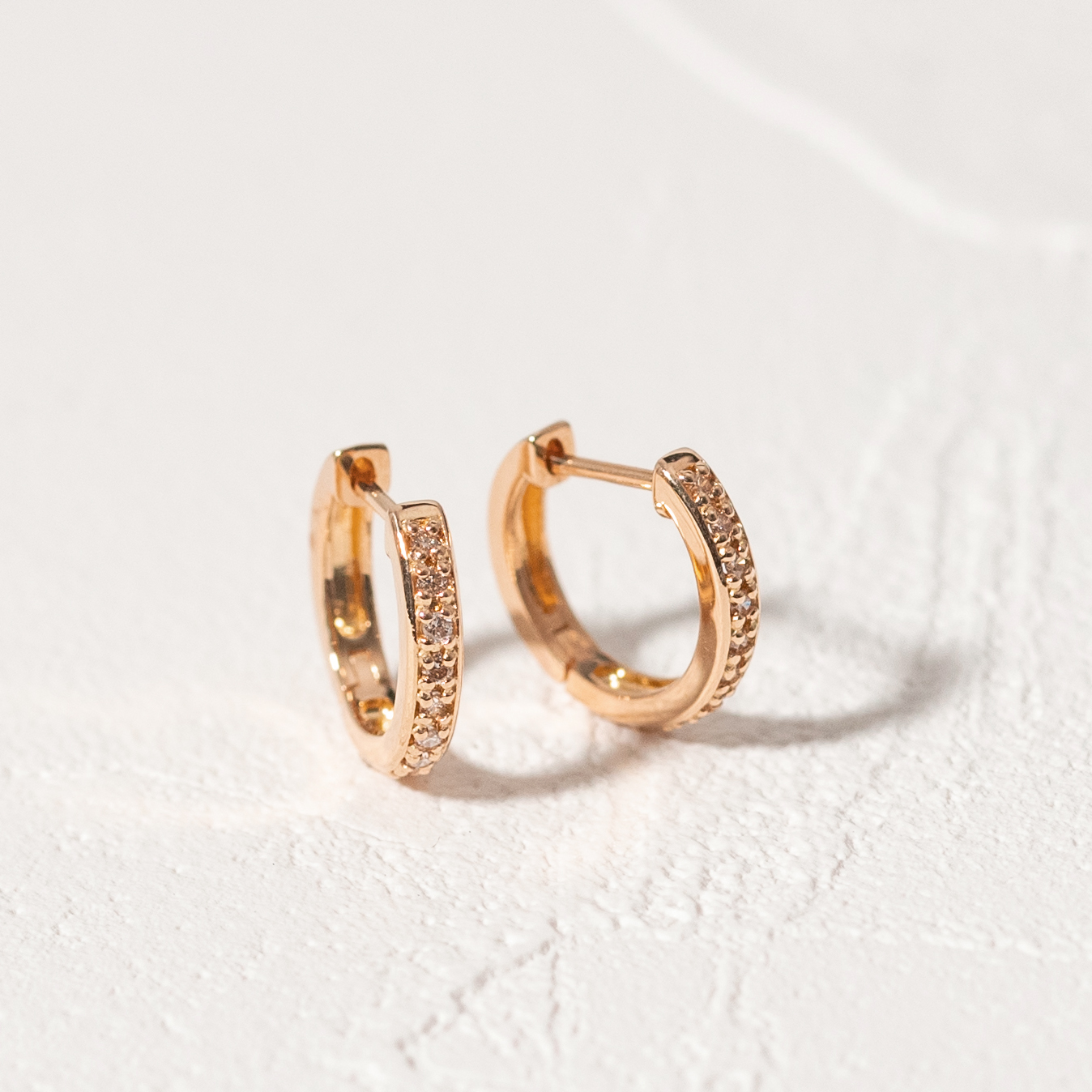 ＜ 甲府ジュエリー ＞K18ピンクゴールド ダイヤモンドフープピアス(0.1ct)46-3425