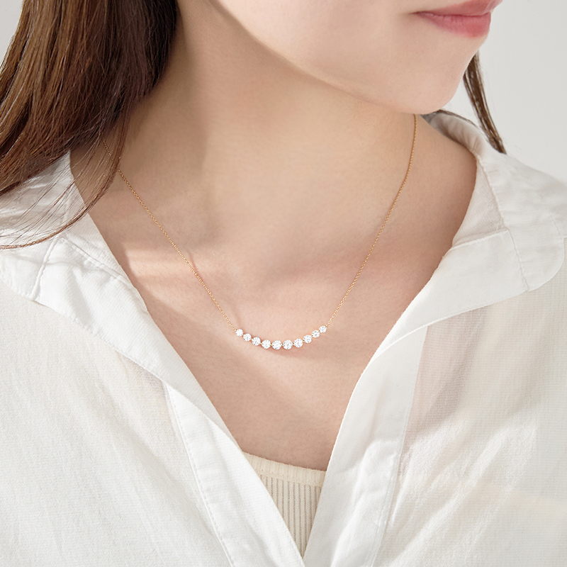 〈 甲府ジュエリー 〉K18 ダイヤグラデーションネックレス(1.5ct)　63-8588