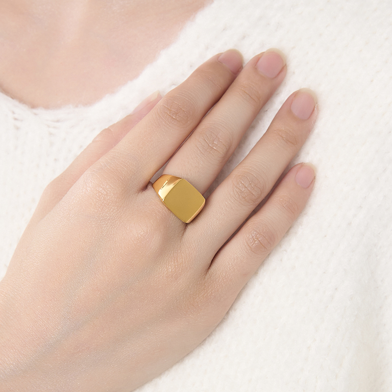 〈 甲府ジュエリー 〉K24 純金シグネットリング 20-4481