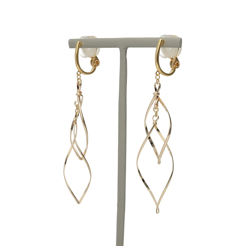 〈 甲府ジュエリー 〉K14GF　ダブルマーキスイヤリング　GFE-4020