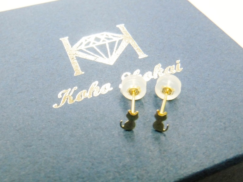 〈 甲府ジュエリー 〉K18ﾈｺﾓﾁ-ﾌﾋﾟｱｽ地金(PE7504)