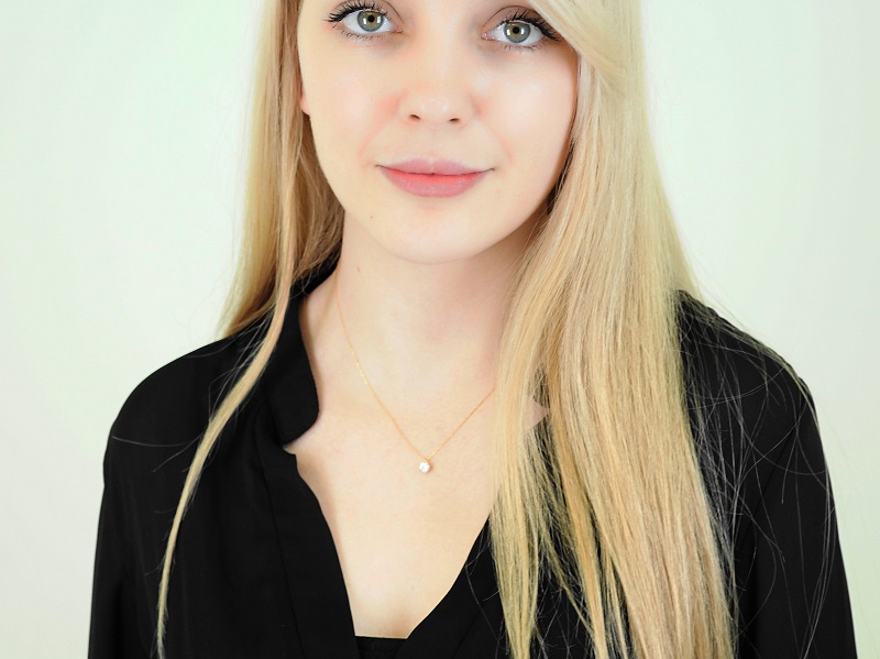 〈 甲府ジュエリー 〉K18YG,LGD0.3ctUPペンダント [LD0005B］