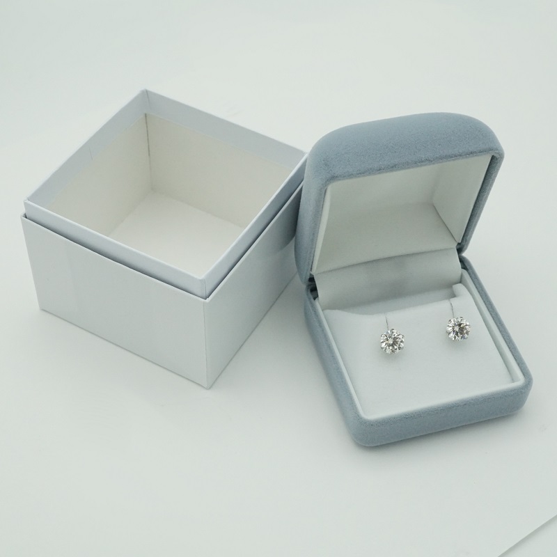 〈 甲府ジュエリー 〉PT900LGD計2.0ctUP!ピアス LD0016