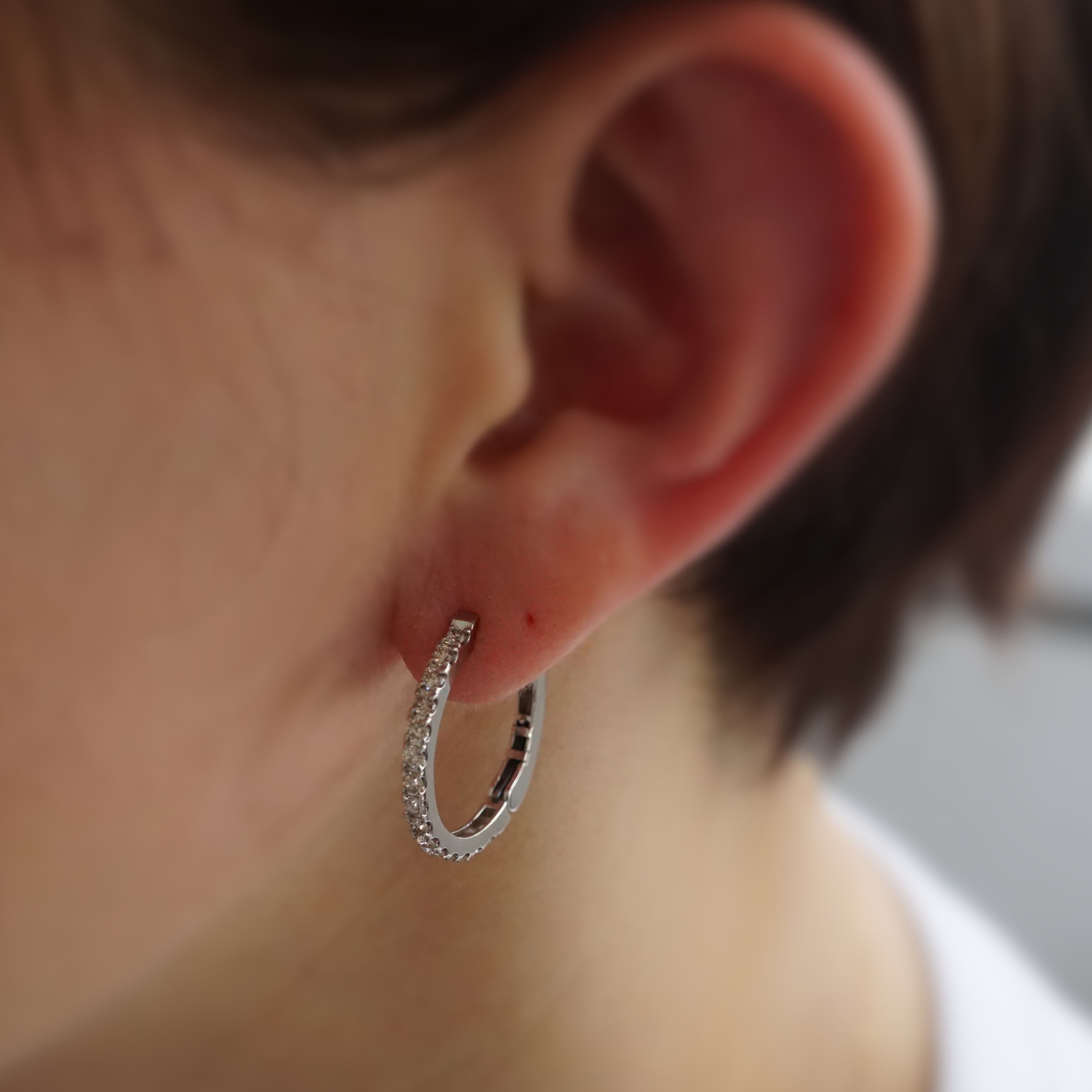 〈 甲府ジュエリー 〉Pt9001.0ctフープピアス【特許取得】ラボグロウンダイヤモンド　P17230A