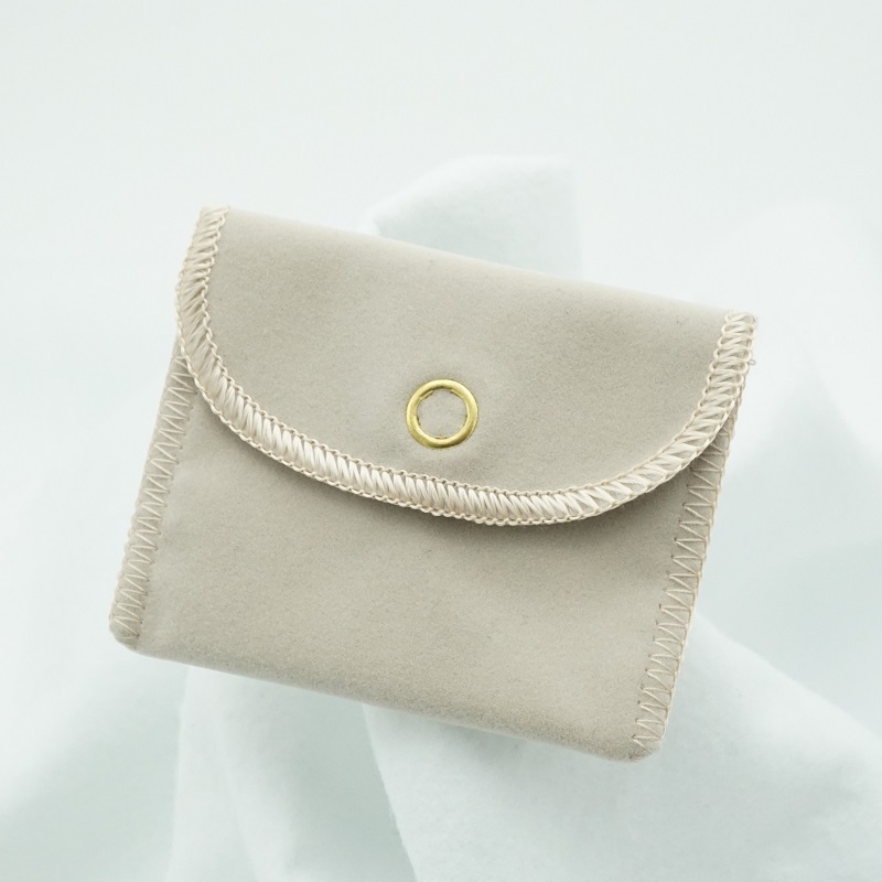 〈 甲府ジュエリー 〉K18YG天然パール5mmイヤカフ UNPE1090