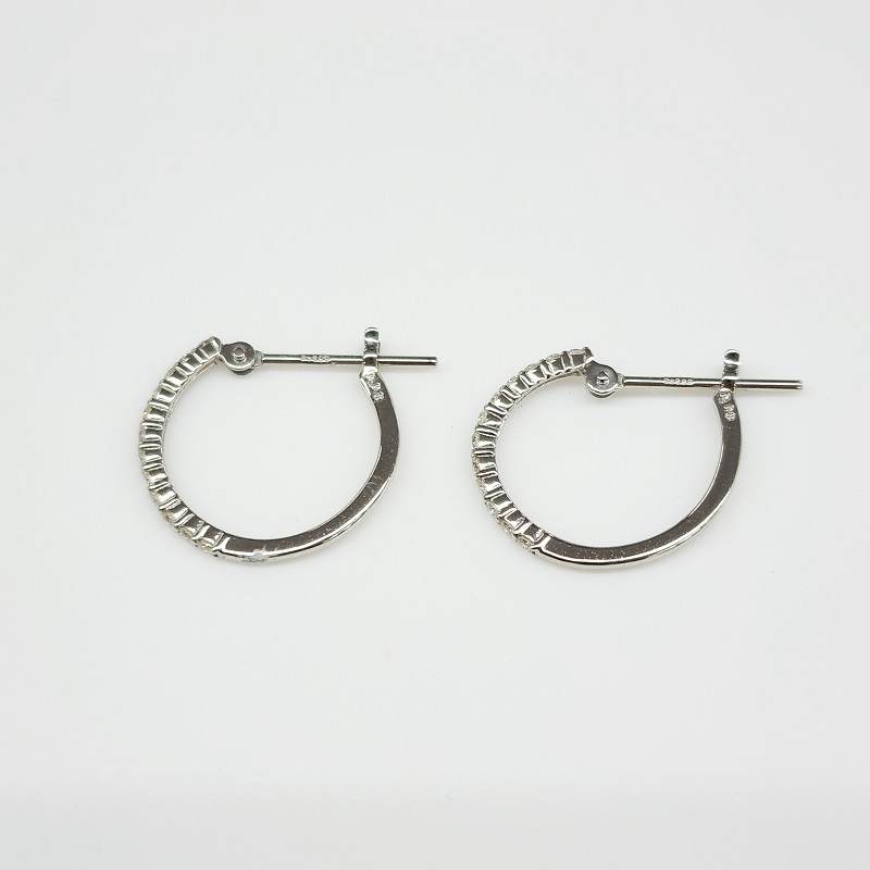 〈 甲府ジュエリー 〉プラチナ ダイヤ エタニティ フープ ピアス 0.1ctUP BPE-04016P