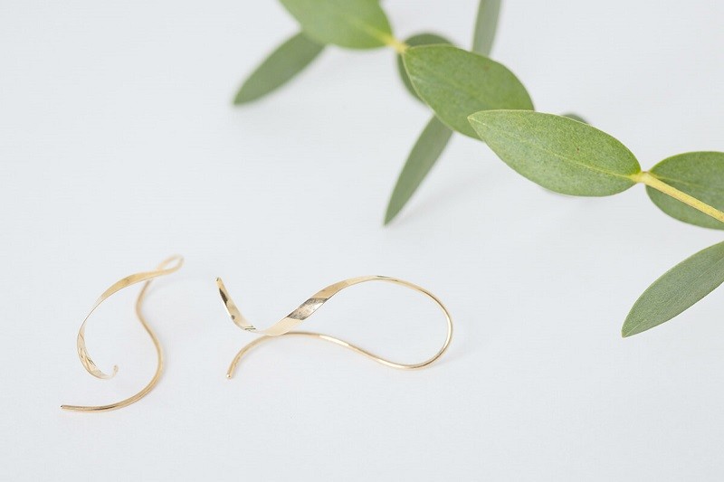 ＜ 甲府ジュエリー ＞【甲府ジュエリー】K18　ピアス（15131448）