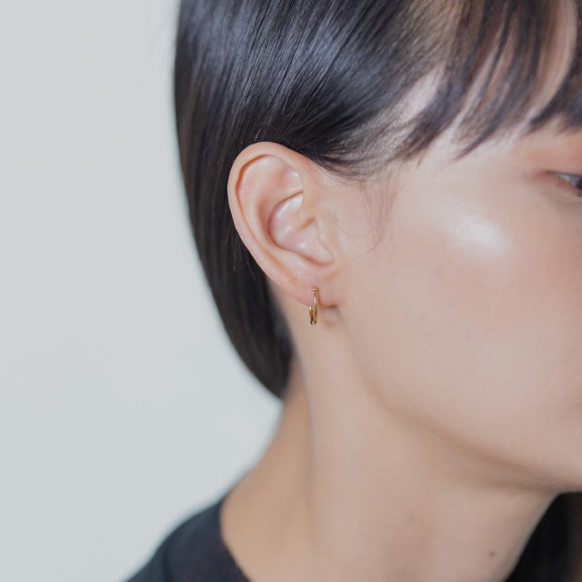 ＜ 甲府ジュエリー ＞【甲府ジュエリー】K18　フープピアス　Sサイズ（15132031）