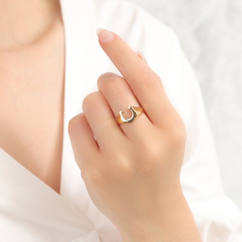 〈 甲府ジュエリー 〉K18 馬蹄の指輪　26866