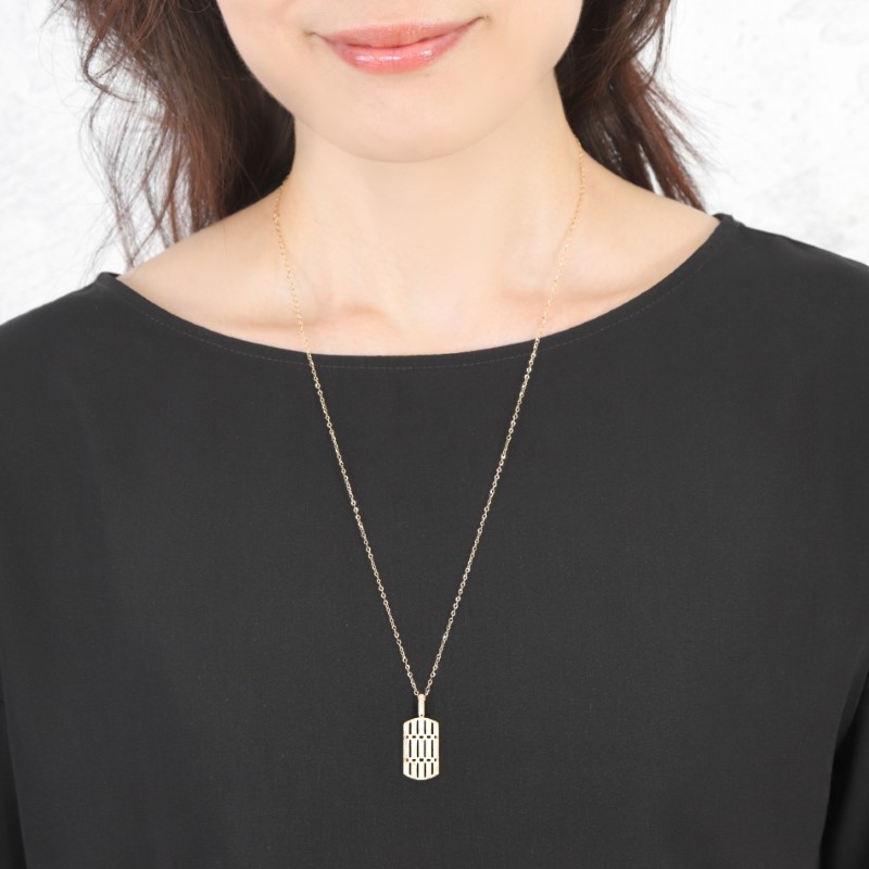 〈 甲府ジュエリー 〉K18 天然ダイヤモンド ペンダントトップ　28523