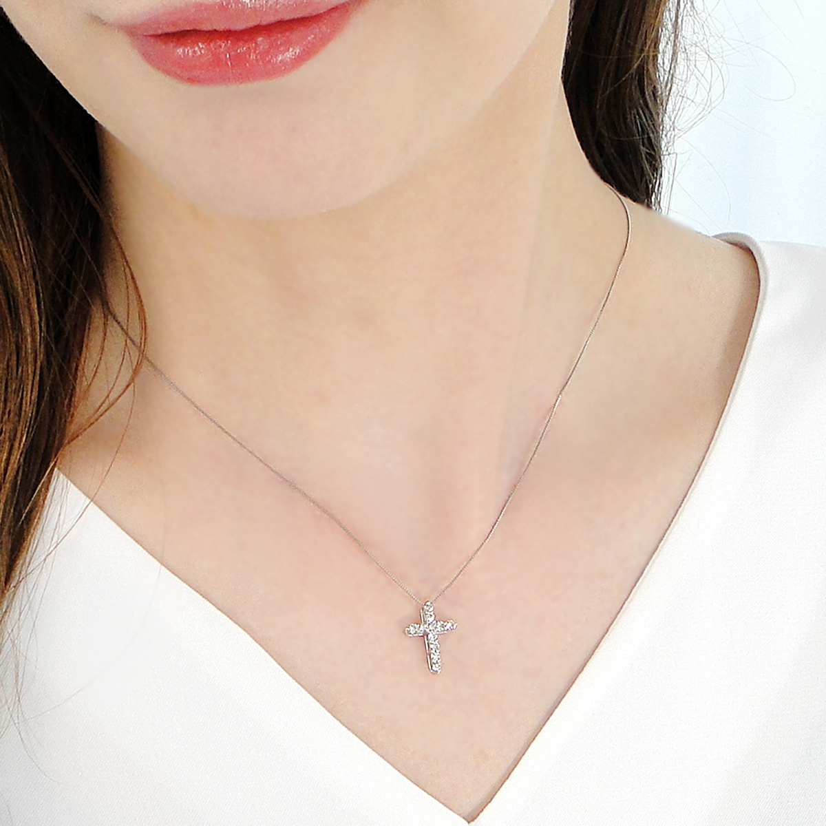 ＜ 甲府ジュエリー ＞Pt ダイヤクロス(0.30ct)　PN 330631