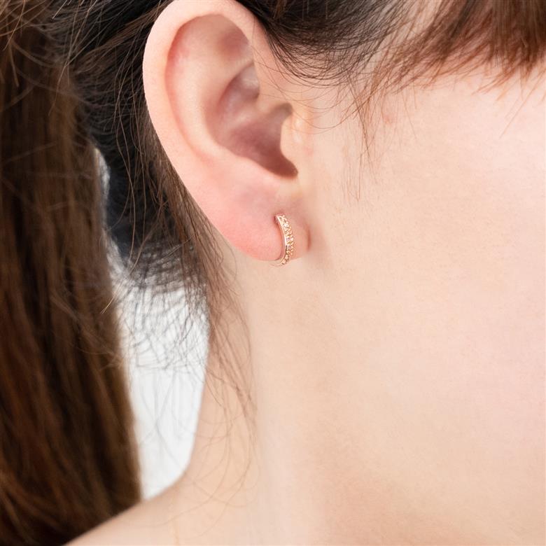 ＜ 甲府ジュエリー ＞K18ピンクゴールド ダイヤモンドフープピアス(0.1ct)46-3425