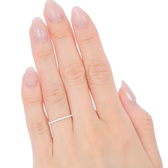 〈 甲府ジュエリー 〉PT950ダイヤモンド0.08ＣＴ極細リングＲ4004DI-P2