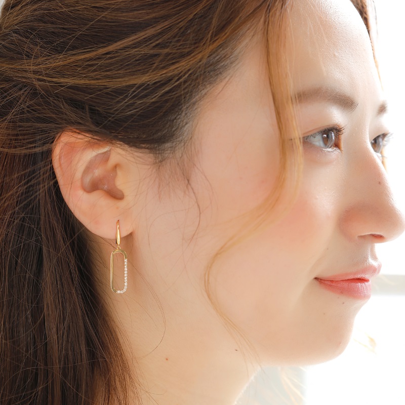 〈 甲府ジュエリー 〉K18 oval/オーバル ピアス 015013