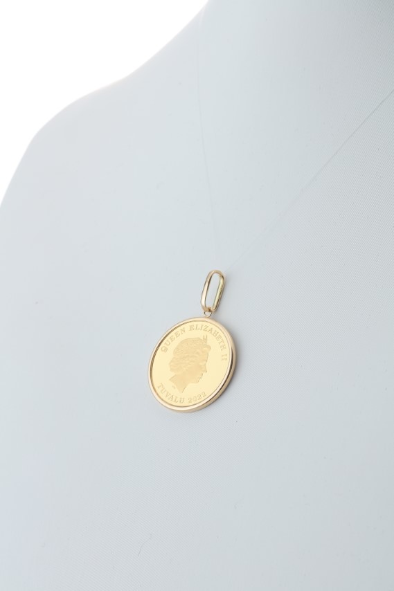 〈 甲府ジュエリー 〉[MADE IN KOFU] 24金 純金 ホースコイン シンプル枠 ペンダントトップ Lサイズ 1/5oz AG-022