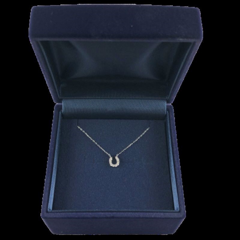 〈 甲府ジュエリー 〉プラチナ製 ハート＆キューピッドダイヤ 0.1ct 馬蹄 ペンダントネックレス 【1450602】