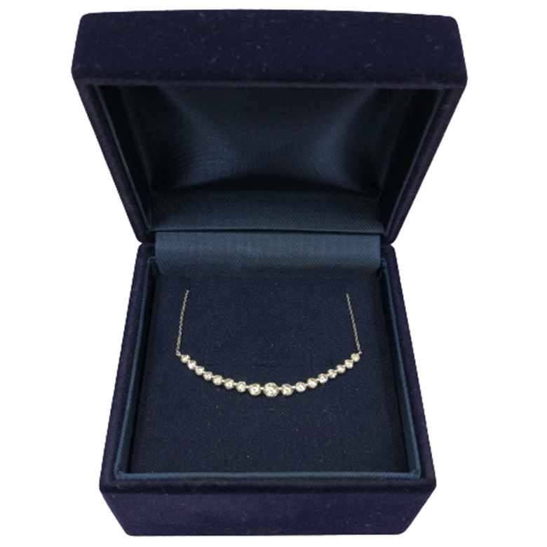 〈 甲府ジュエリー 〉プラチナ製 ハート＆キューピッドダイヤモンド 1.0ct ペンダントネックレス[1466590]