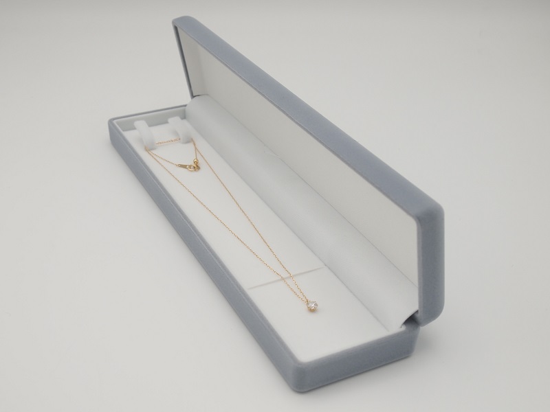 〈 甲府ジュエリー 〉K18YG,LGD0.3ctUPペンダント [LD0005B］