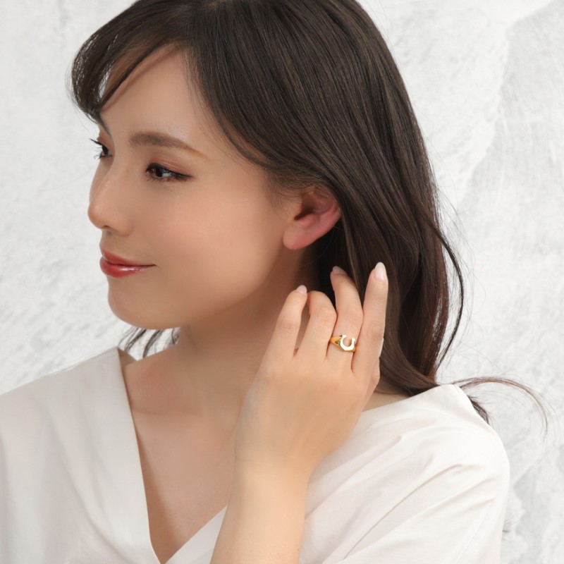 〈 甲府ジュエリー 〉K18 馬蹄の指輪　26866