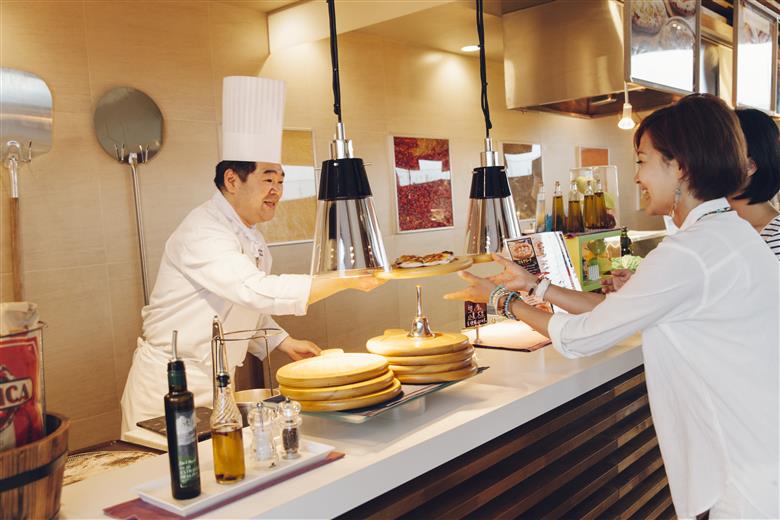 【ハイランドリゾート】ランチブッフェ・ペアチケット