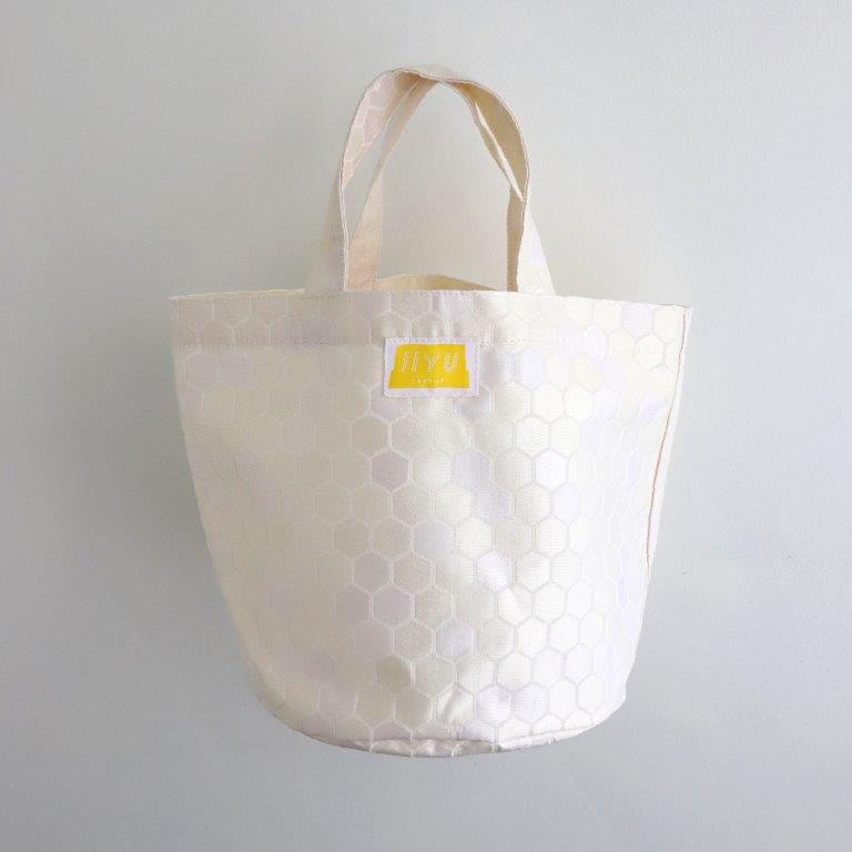 IIYU TEXTILE オケバック＆フロセンウォレット クリーム