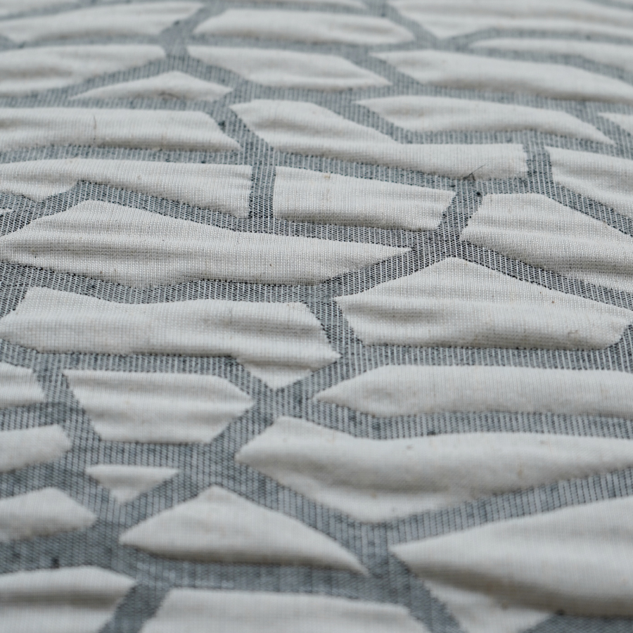 座れるクッション cocioroso 松 ホワイト