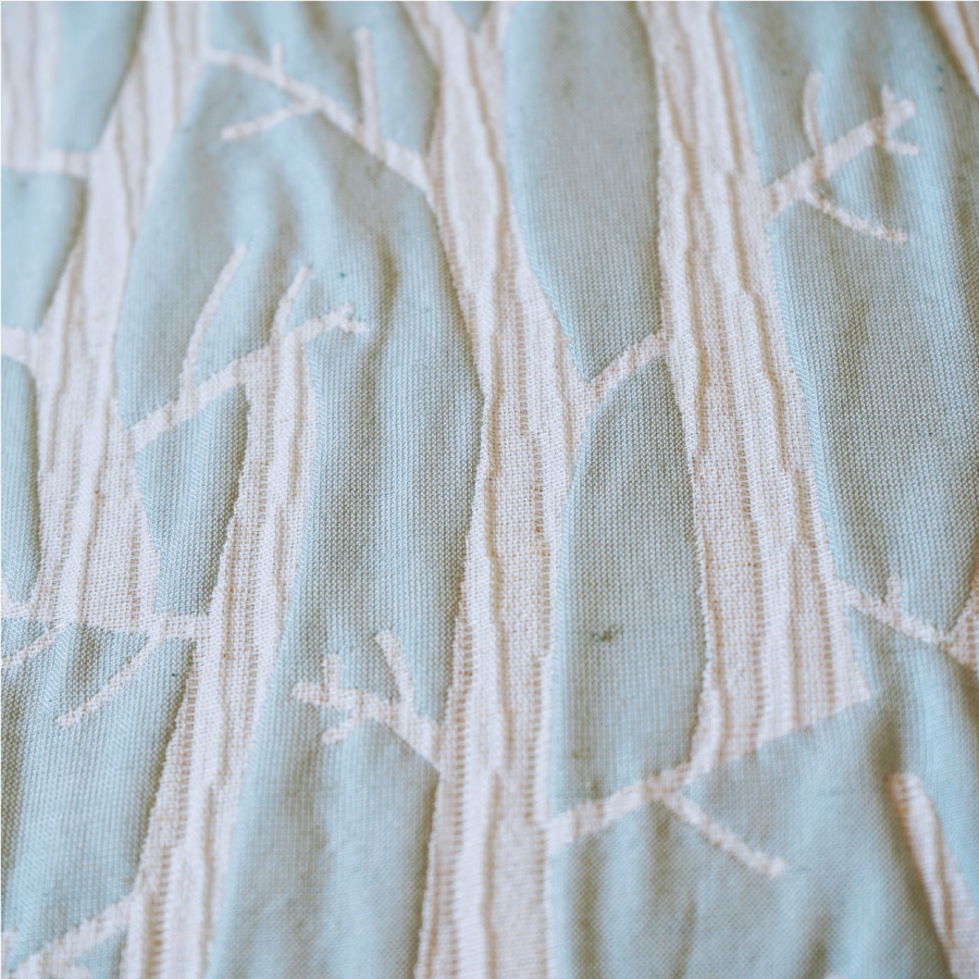 座れるクッション　cocioroso 白樺　青磁