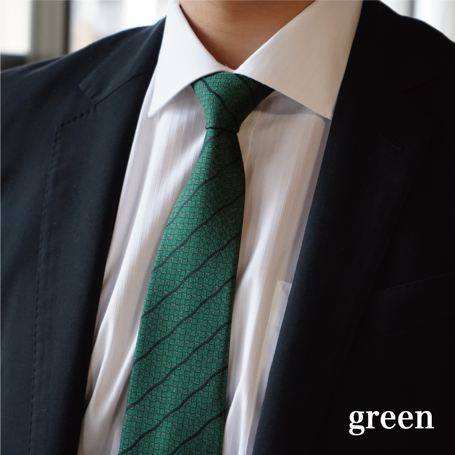 【Hadashin】シルクネクタイ（グリーン）【402　ブラックストライプ】