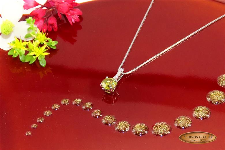 MJ-1099 プラチナ スフェーンペンダント　【ジュエリー】