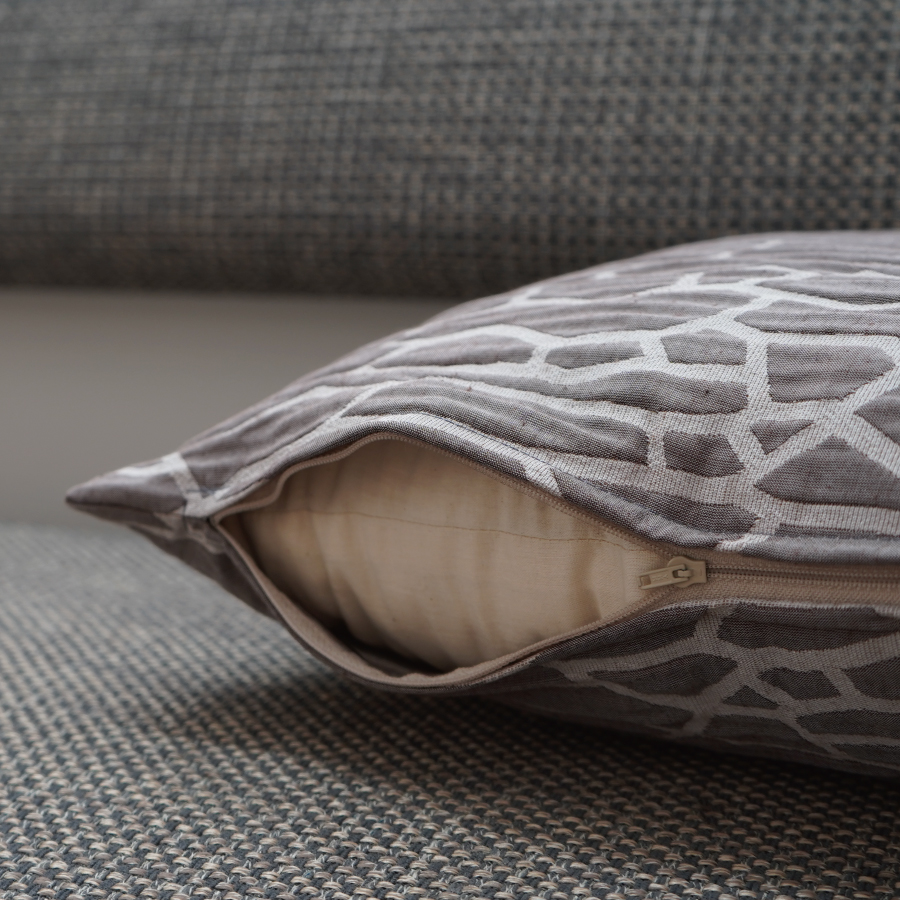 座れるクッション cocioroso 松 ブラウン