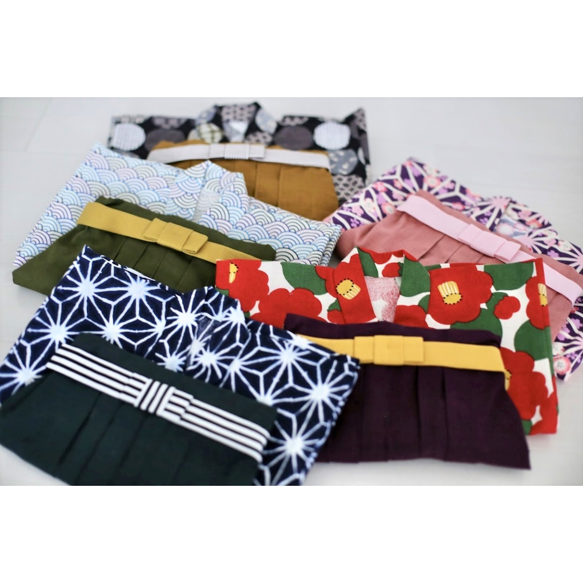 ファースト着物と袴のセット 女の子用（椿柄）