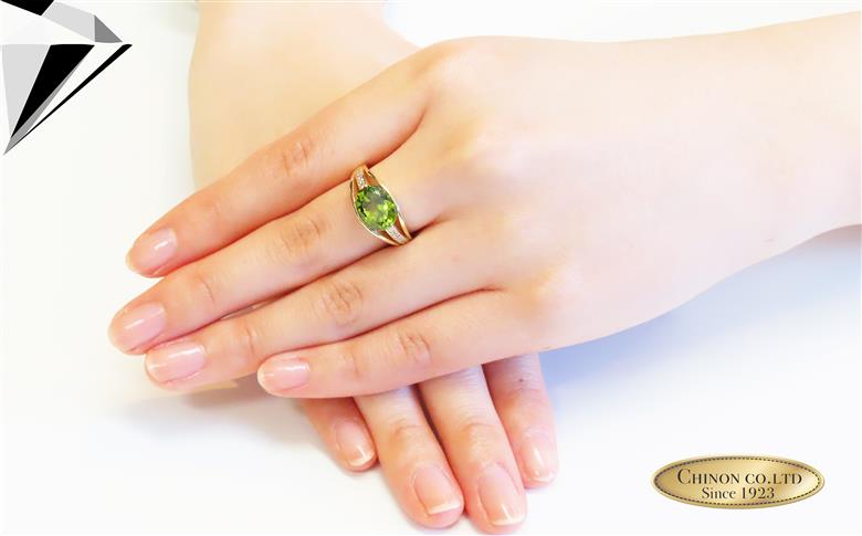 大粒ペリドット ダイヤモンド リング K18イエローゴールド 【宝石鑑別書付き】　【ジュエリー 指輪】