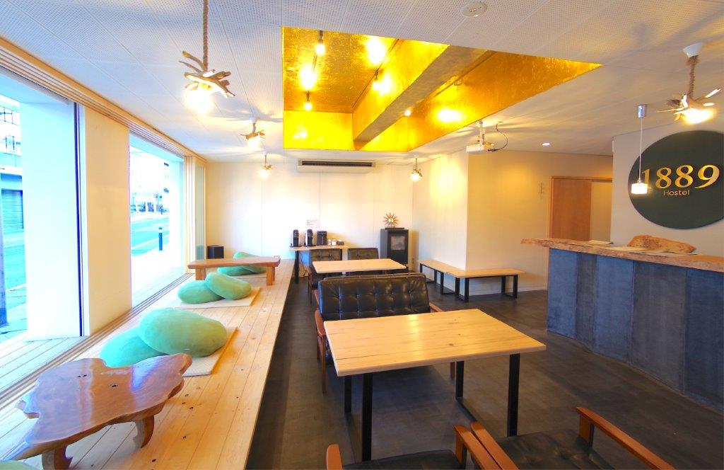 富士山を目の前に望むおしゃれでモダンなホステルの宿泊券A