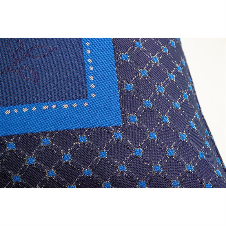 ギュッとしてホッとする小さなザブトン　ひるねのねこシリーズ　お庭のねこ（ブルー）