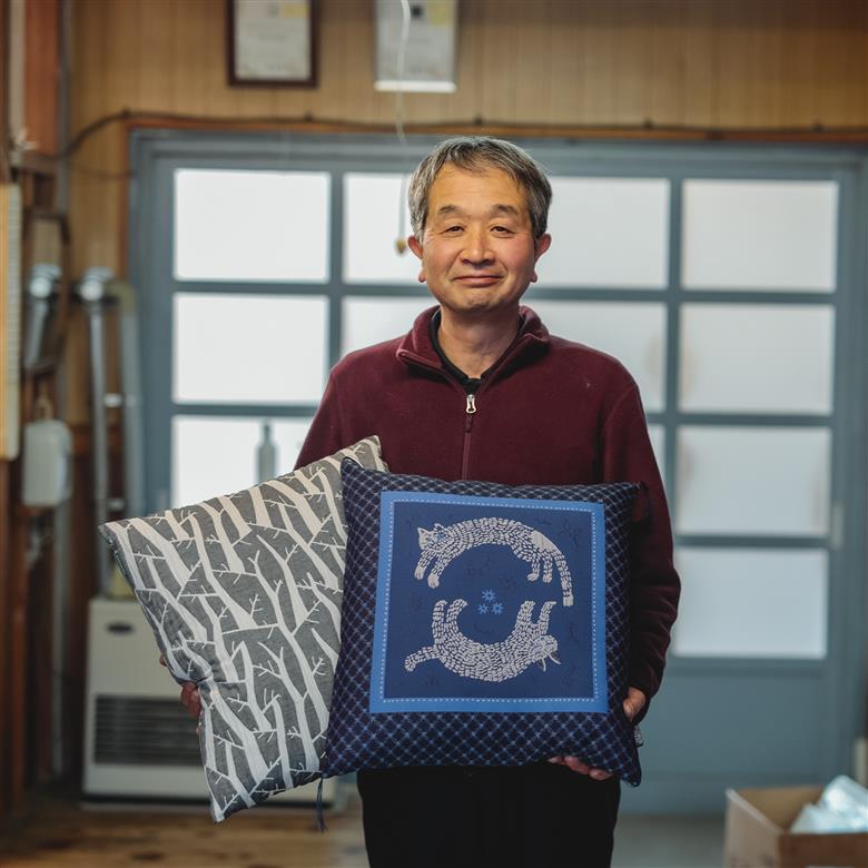 座れるクッション cocioroso 松 ブラウン