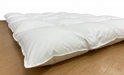 羽毛ふとん（純銀糸入、抗菌力で細菌の繁殖をシャット・アウト）　Silver Clean (シルバークリーン）　シングル（150ｃｍ×210ｃｍ）