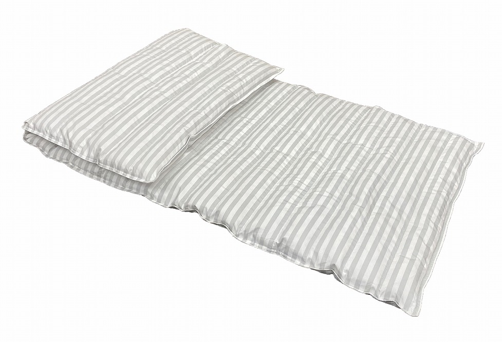 ダウンロングピロー　使い方いろいろ　サイズ６３ｃｍ×１５０ｃｍ