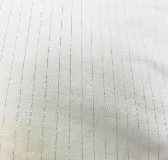 羽毛ふとん（純銀糸入、抗菌力で細菌の繁殖をシャット・アウト）　Silver Clean (シルバークリーン）　ダブル（190ｃｍ×210ｃｍ）