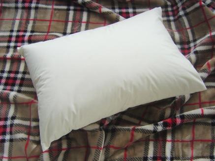 【低め】洗えるダウンピロー（50cmX70cm 390g入り）【新津】まくら 枕 マクラ 洗える ダウンピロー 洗える枕 洗えるまくら 寝具 【低め】（50cmX70cm 390g入り）