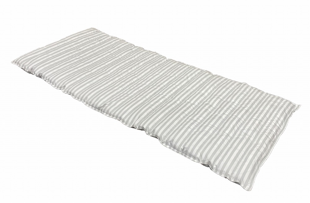 ダウンロングピロー　使い方いろいろ　サイズ６３ｃｍ×１５０ｃｍ