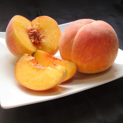 《2026年発送　先行受付》朝もぎ直送!『黄桃系』5～8玉  選び抜かれた桃【配送不可地域：離島】