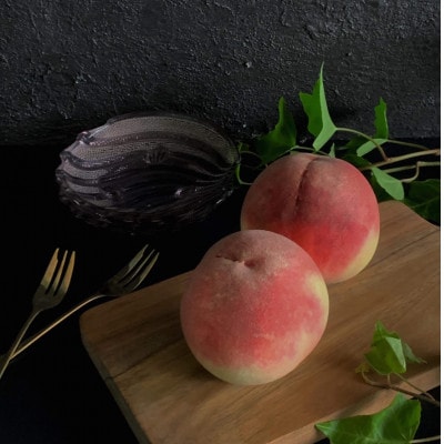 【8月中旬より順次発送】硬さ×甘さの饗宴 希少なナポレオンピーチ今回逃すと1年待ち【配送不可地域：離島・北海道・沖縄県・中国・四国・九州】