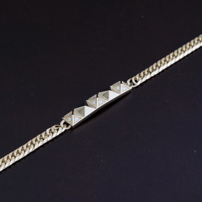 K18ピラミッドブレスレット【ダイヤ0.14ct・20cm】【配送不可地域：沖縄県】