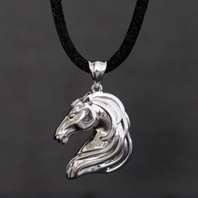 SV925 馬 無垢ペンダント【重さ25g・長さ50cm】【配送不可地域：沖縄県】