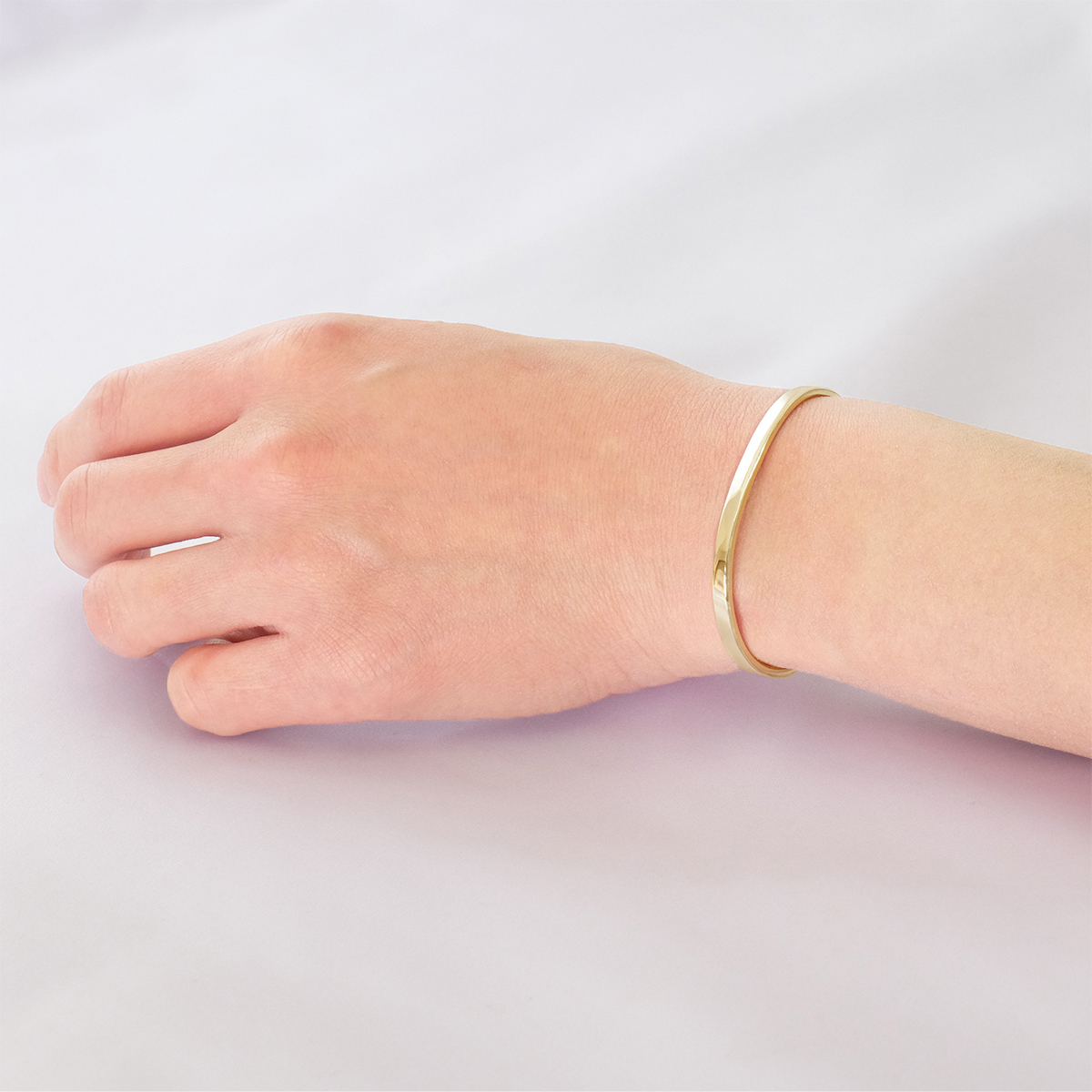 K18 4mm幅バングル