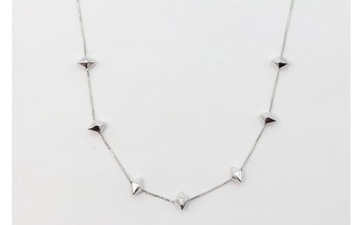 ネックレス K18ＷＧ 菱形パーツ ステーションネック Islauth24 [Islauth 山梨県 韮崎市 20743195] アクセサリー ネックレス ジュエリー シンプル おしゃれ プレゼント ギフト 贈りもの 贈答