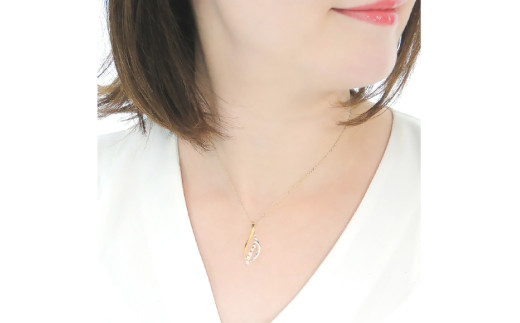 ネックレス PT900 K18YG コンビ【0.33ct】 ダイヤモンド イエローゴールド プラチナ リーフ ペンダント 葉 雫 ドロップ レディース 【f263-ygpt】 [株式会社オーダーメイドジュエリーメイ 山梨県 韮崎市 20742671] アクセサリー アクセ ジュエリー ダイヤ レディース