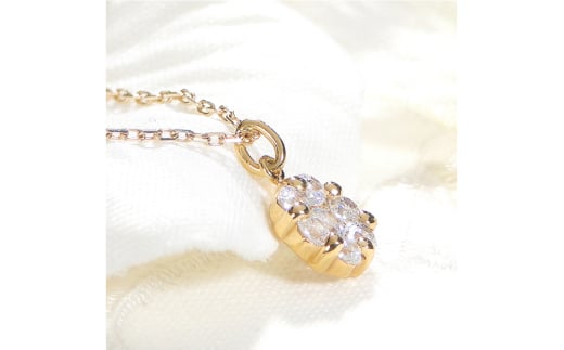 ネックレス K18YG イエローゴールド ダイヤモンド 0.3ct フラワー モチーフ 小ぶり ペンダント【f024-k18yg】 [株式会社オーダーメイドジュエリーメイ 山梨県 韮崎市 20742952] アクセサリー ジュエリー アクセ