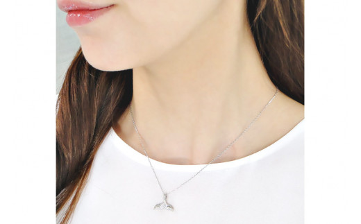 クジラ  PT900 ダイヤ ペンダント ネックレス【f204-pt】 / オーダーメイドジュエリーメイ / 山梨県 韮崎市 [20743475] アクセサリー チャーム プラチナ ハワイ くじら 男女兼用